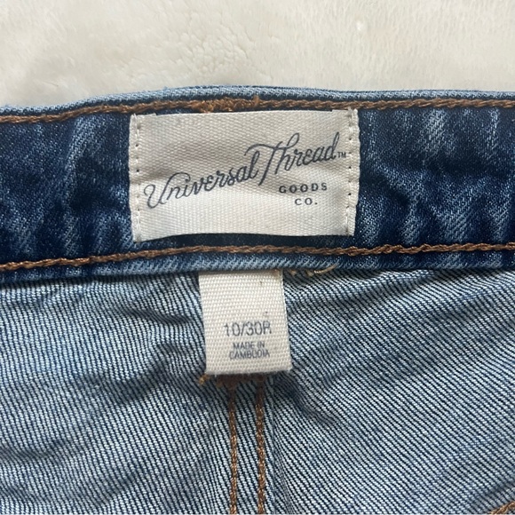 Universal Thread Size 10 Jean Shorts - Picture 6 of 14